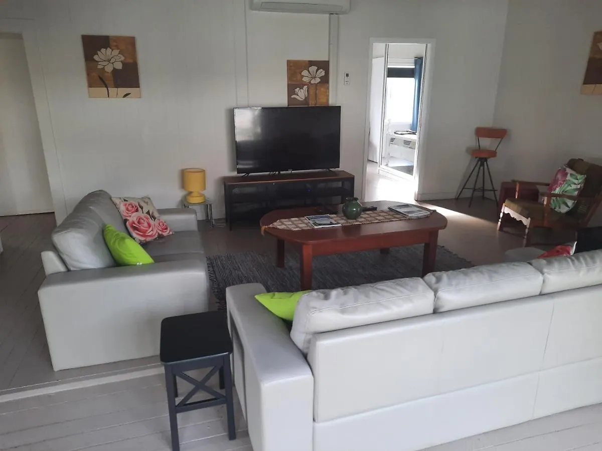 Casa vacanze Churchill Cottage- 94 Churchill St Maryborough Qld Australia